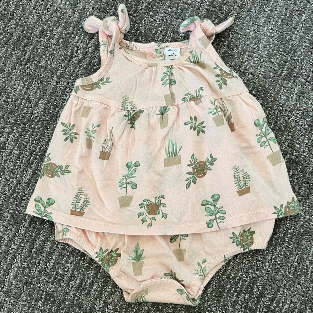 Plant Print Bubble Romper 🪴